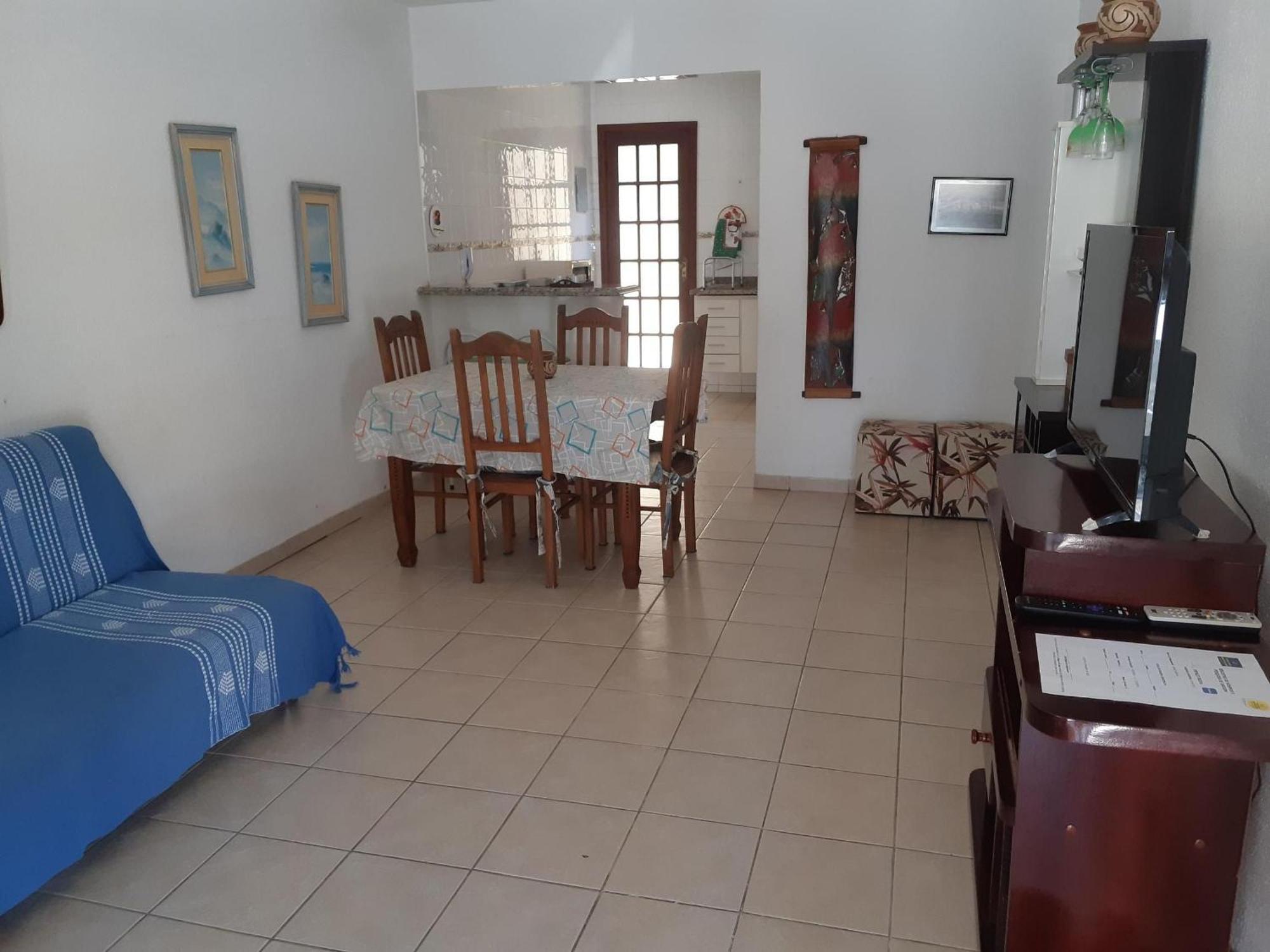 Outono Com Sol E O Preco De Cabo Frio. Apartamento *